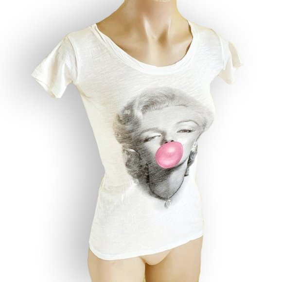 White fitted T-shirt Marilyn Monroe face blowing hot pink gum fits AU 6-8 - Picture 4 of 4